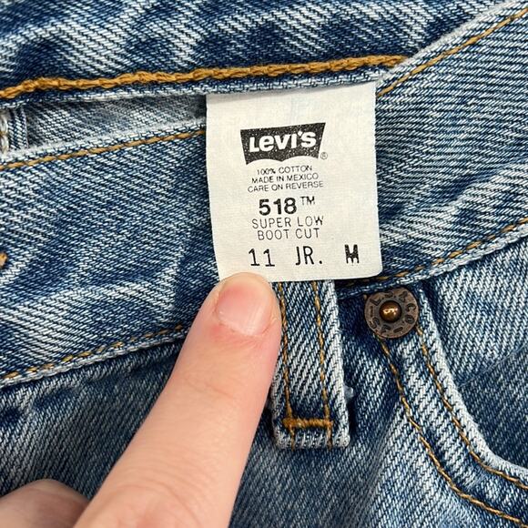 Vintage Levi's 518 Super Low Bootcut Jeans - Size 11 - Picture 4 of 8